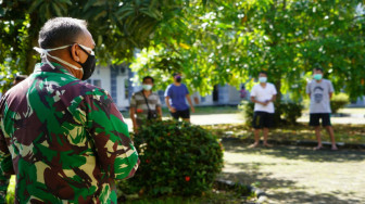 Hari Kedua Lebaran Danrem Sapa Pasien Covid-19 di Tempat-Tempat Isolasi