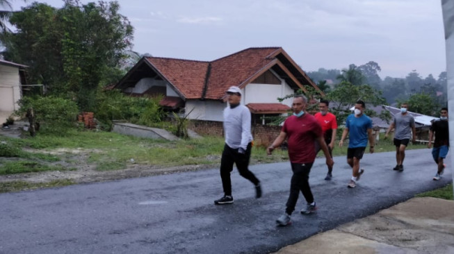 Jaga Kebugaran dan Kesehatan, Danrem Gapu Olahraga Jalan Kaki Bersama