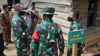 Danrem Gapu Tinjau Renovasi Rumah Tak Layak Huni