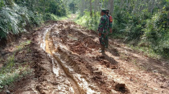 Tingkatkan Taraf Hidup Masyarakat, TMMD 111 Bangun Jalan Desa