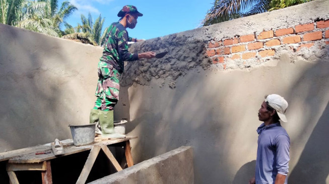 Pembangunan MCK Musholla Desa Bukit Beringin Hampir Rampung