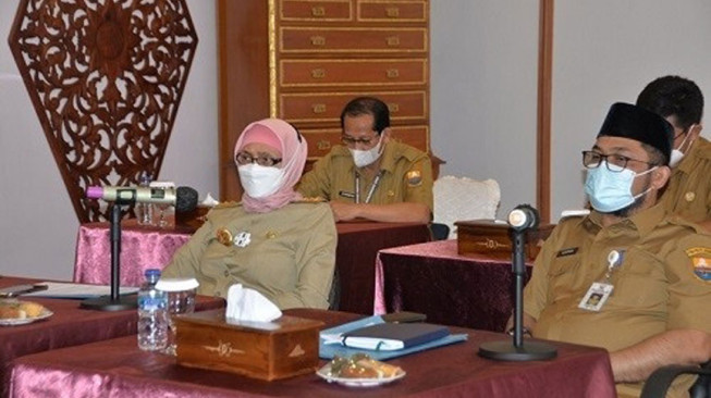 Pj Gubernur Hadiri Rapat Percepatan APBD