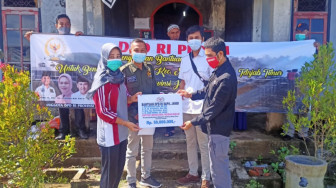 Empat Senator Jambi Solid Bantu Korban Kebakaran di Desa Mendahara Jambi