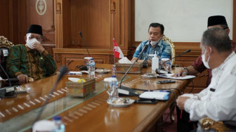 Bergerak Cepat, Al Haris dan Abdullah Sani Gelar Rapat Penanganan Covid-19