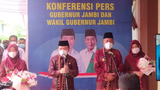Tekan Penyebaran Covid-19 Tugas Pertama Haris - Sani