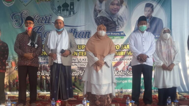 Bupati dan Ketua DPRD Muarojambi Safari Ramadhan ke Pondok Pesantren Terpadu Serambi Makkah