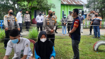 Genjot Vaksinasi Covid-19, Setiap Polsek Ditargetkan 300 Dosis Sehari