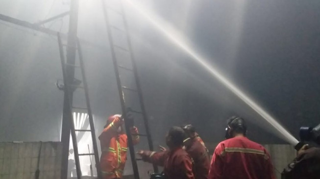 Gudang Kopi AAA Hangus Dicicip Si Jago Merah