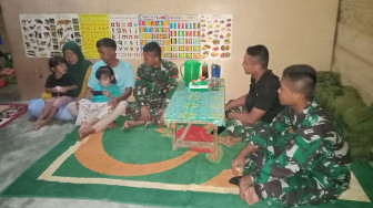 Begini Potret Kedekatan Satgas TMMD Bersama Orangtua Asuh