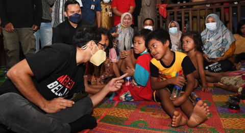 Menginap di Hutan, Nadiem Makarim Belajar dari Orang Rimba