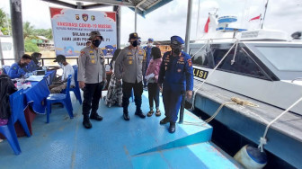 Vaksinasi Polda Jambi Sasar Nelayan Kumpeh Ilir