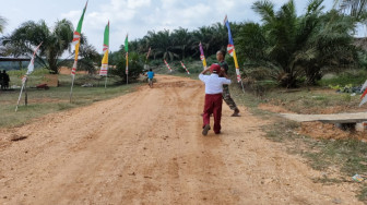 Begini Keceriaan Anak-anak di Lokasi TMMD Pulang dari Sekolah
