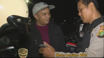 Kapolda Mutasi Aipda Ambarita, Polisi Artis yang Buka Privasi Warga