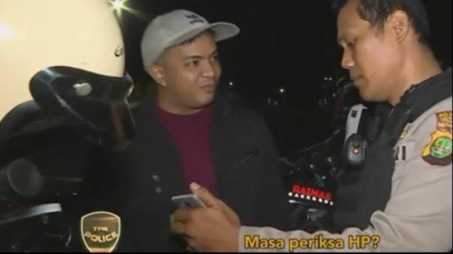 Kapolda Mutasi Aipda Ambarita, Polisi Artis yang Buka Privasi Warga