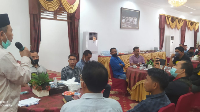 Memang Mantap! Tak Perlu Kantor Bupati Mewah, Mashuri Fokus Bangun Jalan