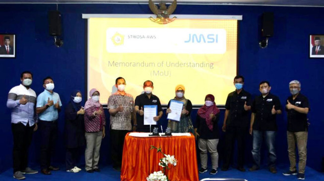 Implementasikan Kampus Merdeka, Stikosa AWS Gandeng JMSI Jatim