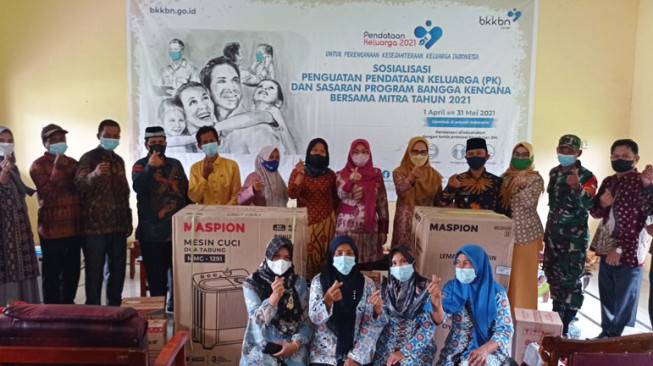 Saniatul Lativa : BKKBN Kendalikan Kuantitas dan Tingkatkan Kualitas Penduduk