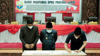 DPRD Gelar Paripurna Penandatangan Kesepakatan KUPA PPAS Perubahan APBD Provinsi Jambi 2021