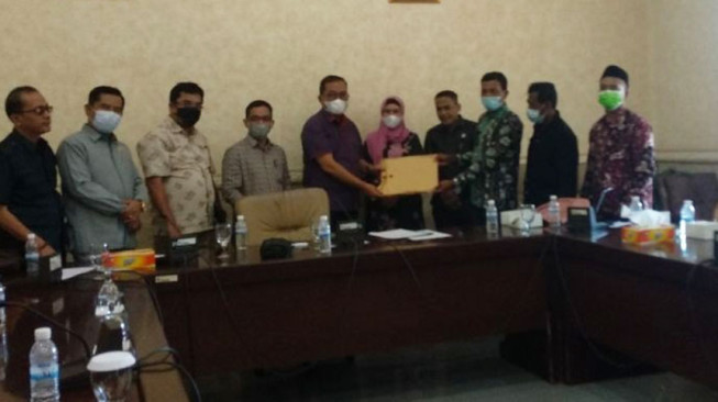 Pansus Konflik Lahan Tampung Aspirasi Warga Desa Sumber Jaya