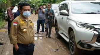 Haris Meninjau Jalan Talang Pudak Menuju Suak Kandis