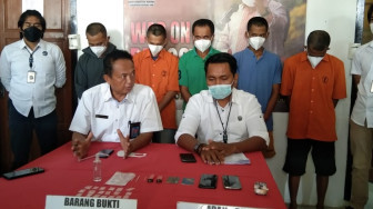 5 Warga Batanghari Dibekuk BNN Usai Menang Judi Online