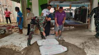 Brimob Bakti Sosial di Masjid dan Gereja