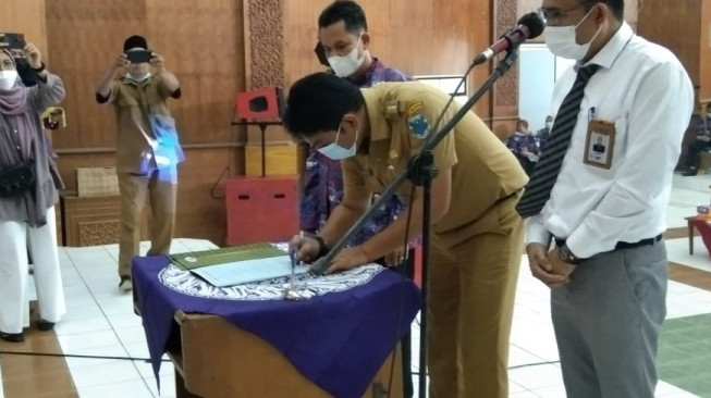 Bupati Batanghari: Perangkat Desa Jangan Kerja Asal-asalan