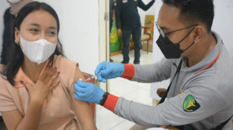 Humas Polda Jambi Buka Gerai Vaksinasi untuk Pelaku Seni dan Entrepreneurship