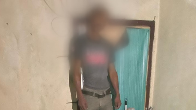 Agus Ditemukan Gantung Diri di Pintu Dapur Rumah