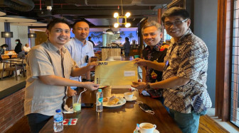Ketum HIPMI Pembicara Dalam Seminar JMSI di HPN Kendari.