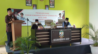 Peran Ketua RT Luar Biasa, Maulana : Tantangan Forum Ini Berat…