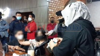 Tiga Pemakai Narkoba Ditangkap di Bar Angel’s Wing