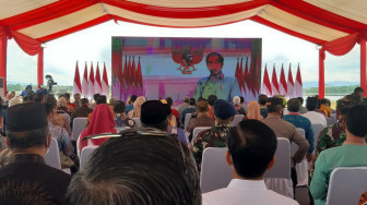 Angin Segar Jokowi untuk Pers di Mahfud MD, Tinggal Tendang, Mau Kaki Kiri atau Kanan