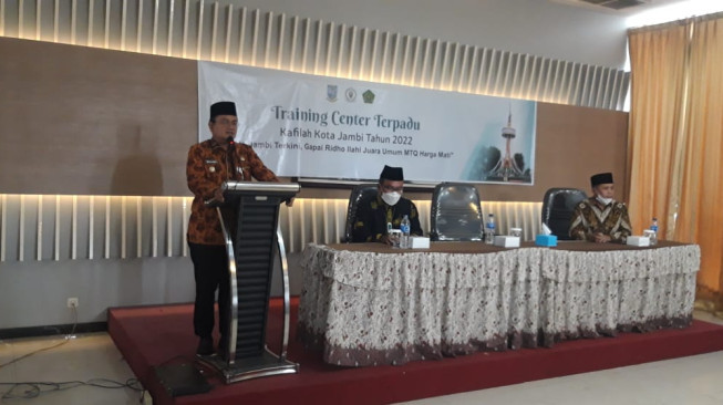 Maulana Buka TC Terpadu Kafilah Kota Jambi