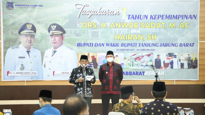 Anwar Sadat - Hairan Genap Setahun Memimpin Tanjung Jabung Barat