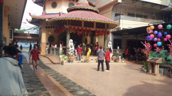 Rayakan Imlek, Umat Khonghucu Ramaikan Vihara Sakyakirti