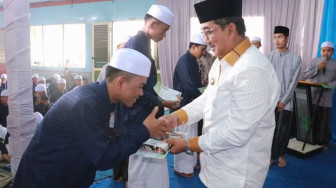 Anwar Sadat Hadiri Perpisahan Santri Madrasah Tsanawiyah