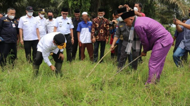 Gubernur Haris Apresiasi Tradisi Sedekah Payo