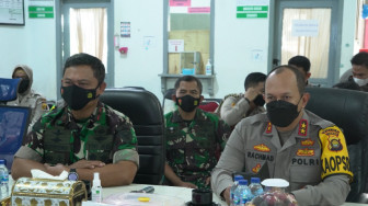 Danrem 042/Gapu dan Kapolda Jambi Tinjau Vaksinasi Serentak di Pelayangan