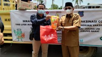SKK Migas PetroChina Bantu Pemkab Tanjab Barat 1.000 Liter Minyak Goreng