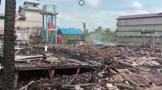 Stok Logistik Kosong, Bantuan Kebakaran Labuhan Pering Belum Disalurkan