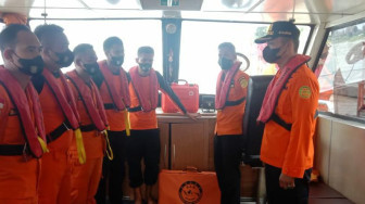 Diduga Hilang Dihantam Badai, KM Sumber Daya Rute Belum Ditemukan