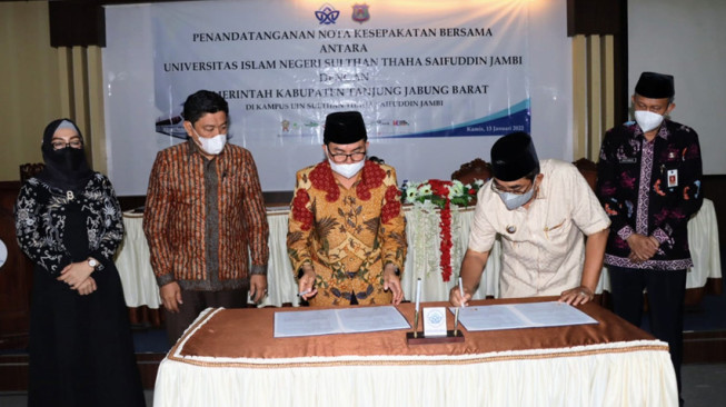Pemkab Tanjab Barat dan UIN STS Jambi Jalin Kerja Sama