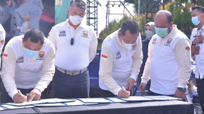 Wabup BBS Hadiri Pencanangan Gerakan Sungai Batanghari Bersih 2022