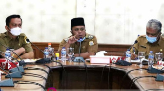 Wabup Robby Pimpin Rapat Forum TJSLP