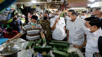 Keliling Pasar, Mendag Pastikan Pasokan Bapok Aman Jelang Lebaran