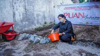 Serahkan Bantuan Rumah Layak Huni, Warga Desa Giriwono: Ibu Puan Membawa Berkah Ramadan