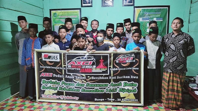 AXCI Chapter Jambi Berbagi dengan Anak Yatim