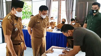 Sertijab Camat Muara Sabak Barat Dihadiri Sekda Tanjabtim