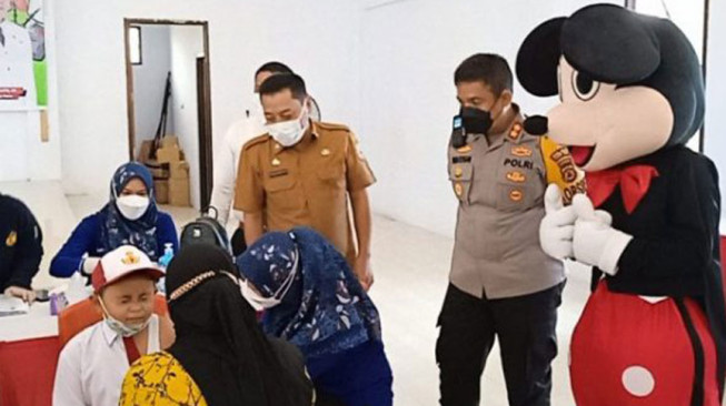 Sapril Cek Vaksinasi Anak-Anak